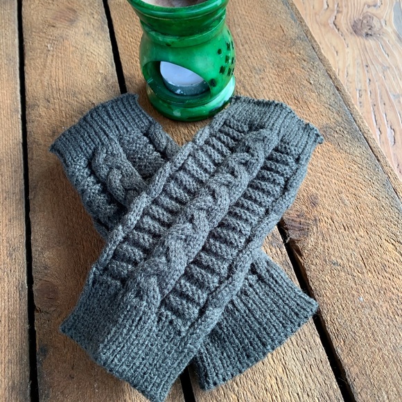 ✨CHUNKY KNIT HAND WARMER FINGERLESS GLOVES - Picture 3 of 6